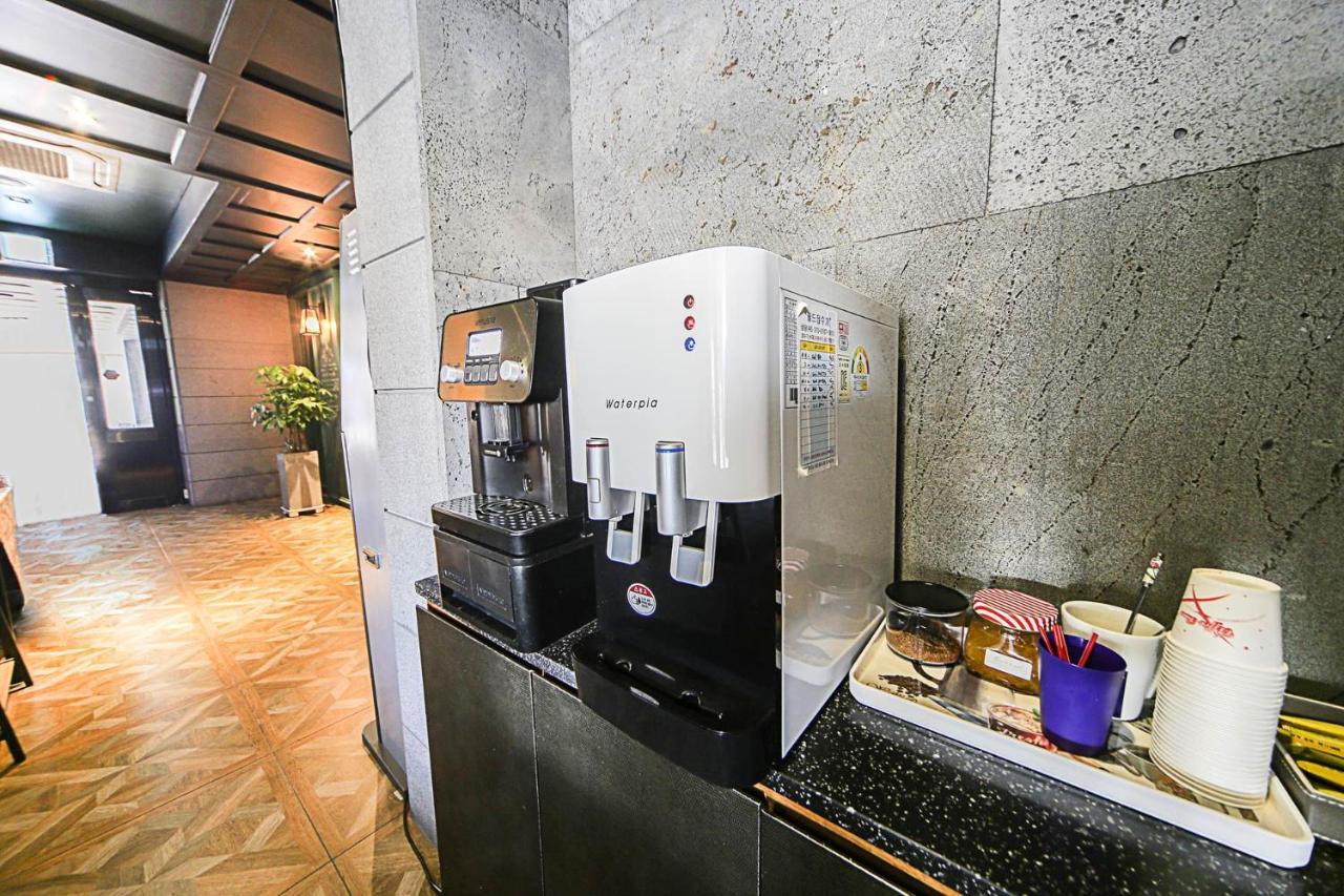 Hotel Myeongjak Chuncheon Exterior photo