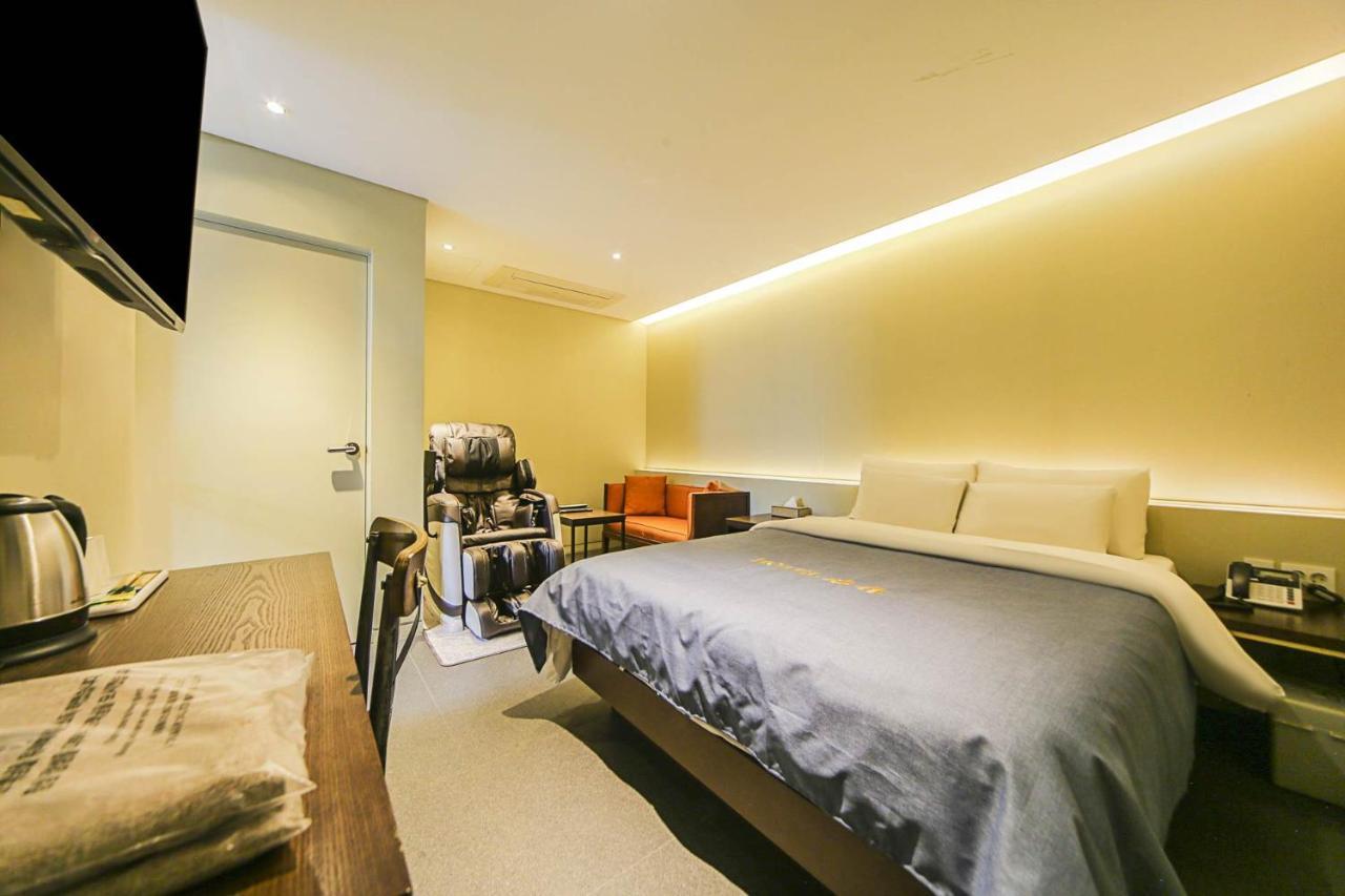 Hotel Myeongjak Chuncheon Exterior photo