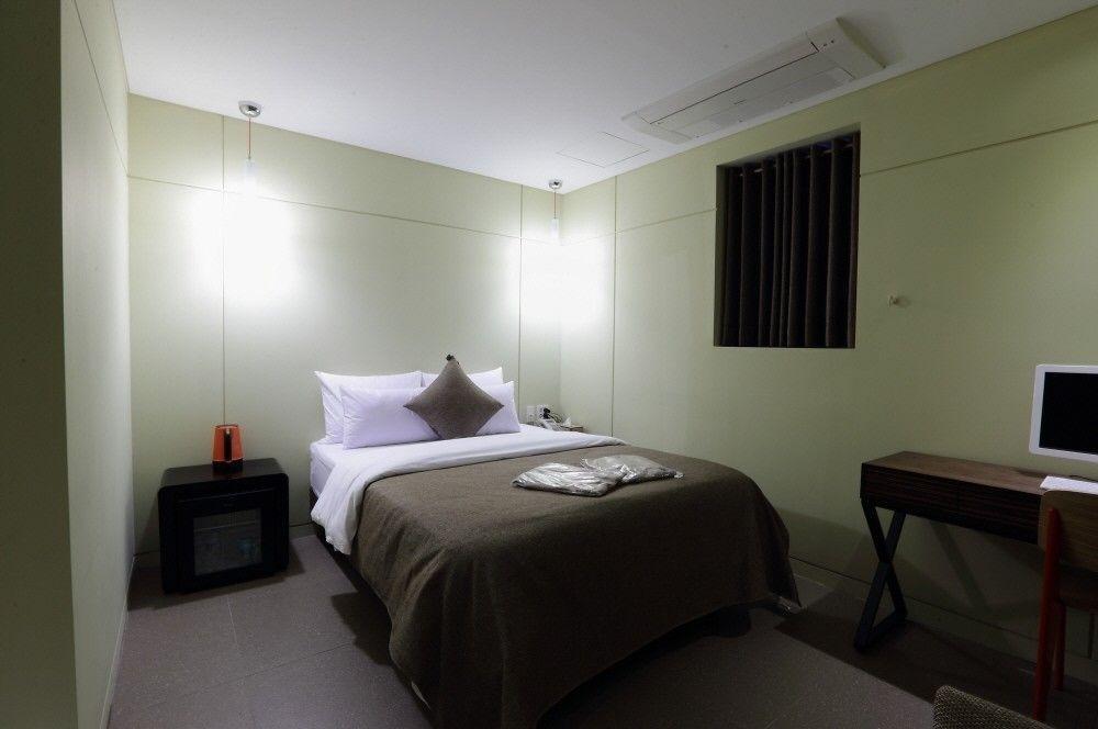 Hotel Myeongjak Chuncheon Exterior photo